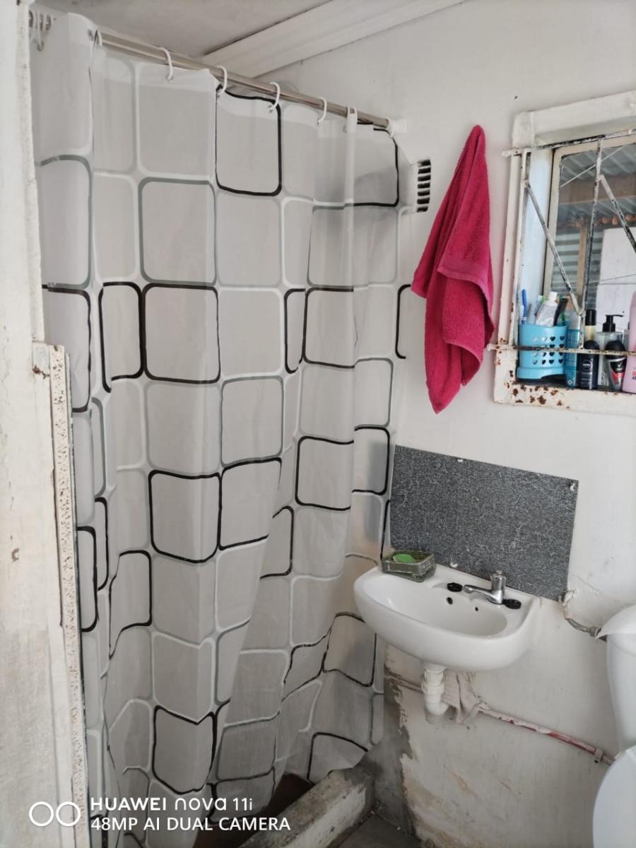 1 Bedroom Property for Sale in Wesbank Western Cape